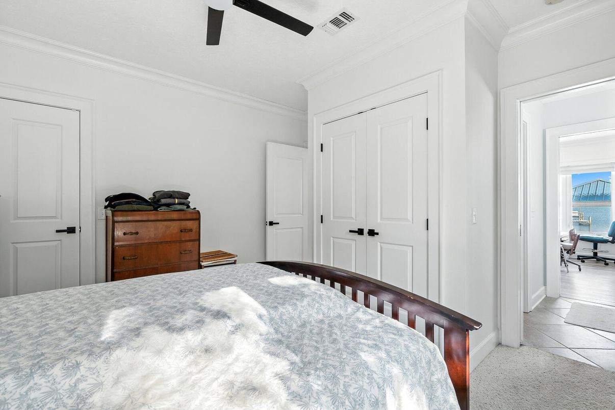 Bedroom, Interior, Water