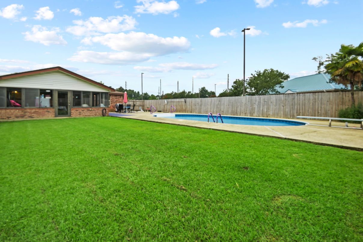 Backyard, Exterior, Pool