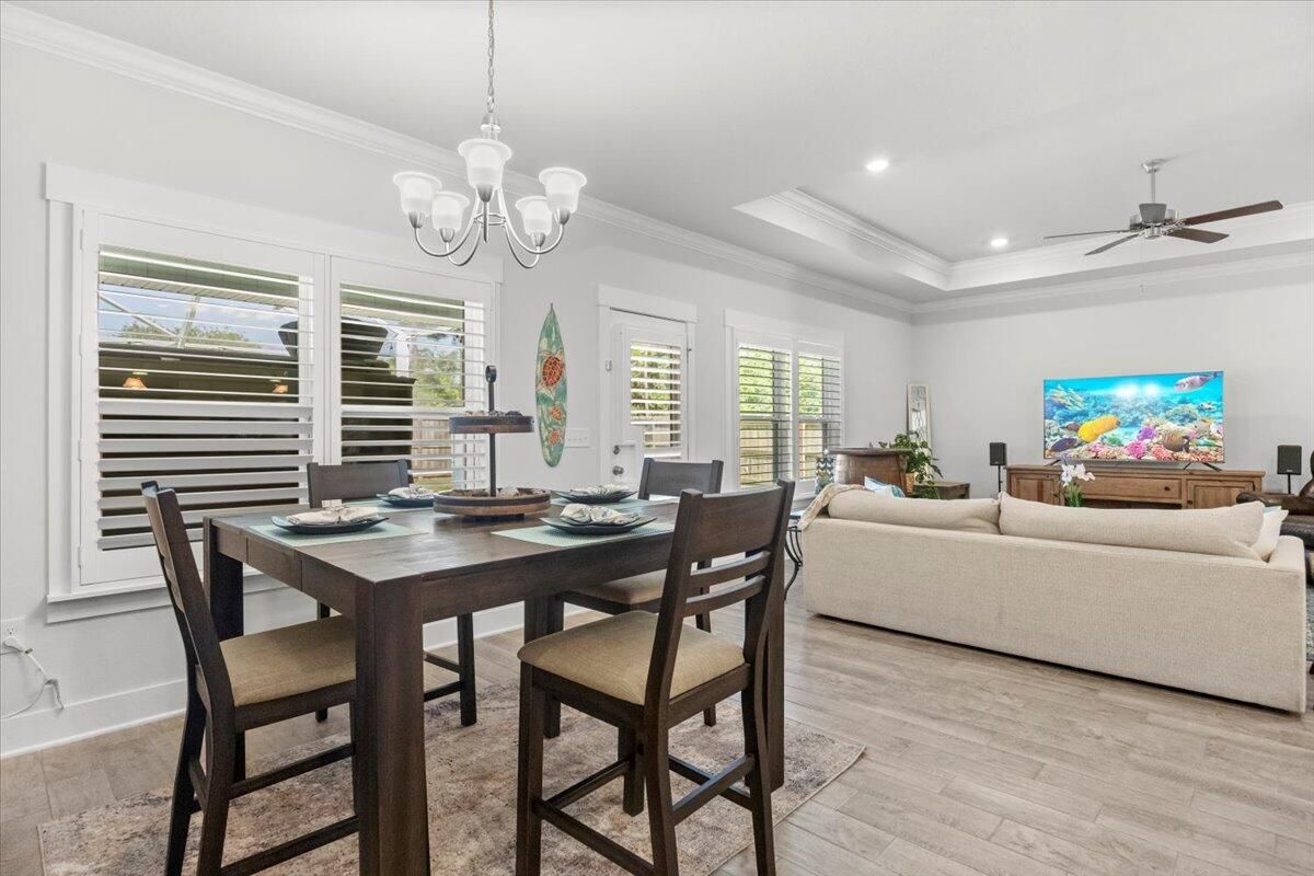 Chandelier, Dining room, Interior, Living room, Recessed Lighting, Wood Texture Flooring