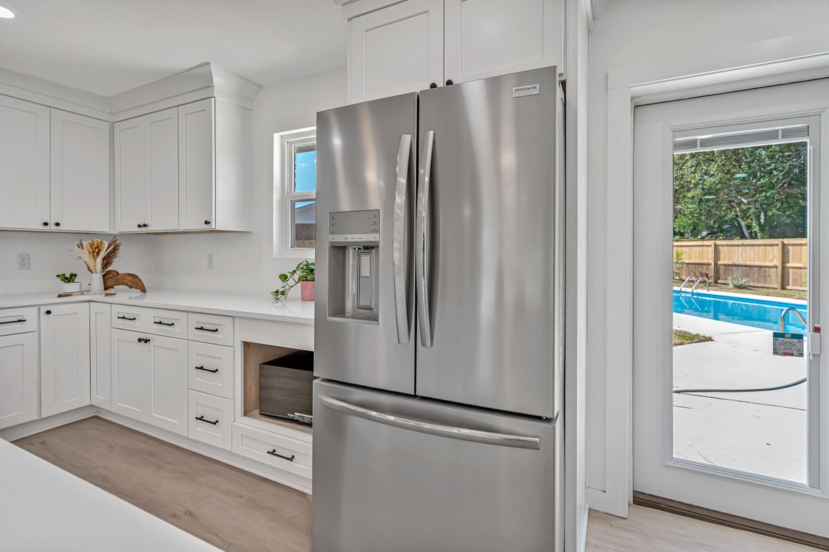 Interior, Kitchen, Stainless Steel Appliances, Wood Texture Flooring