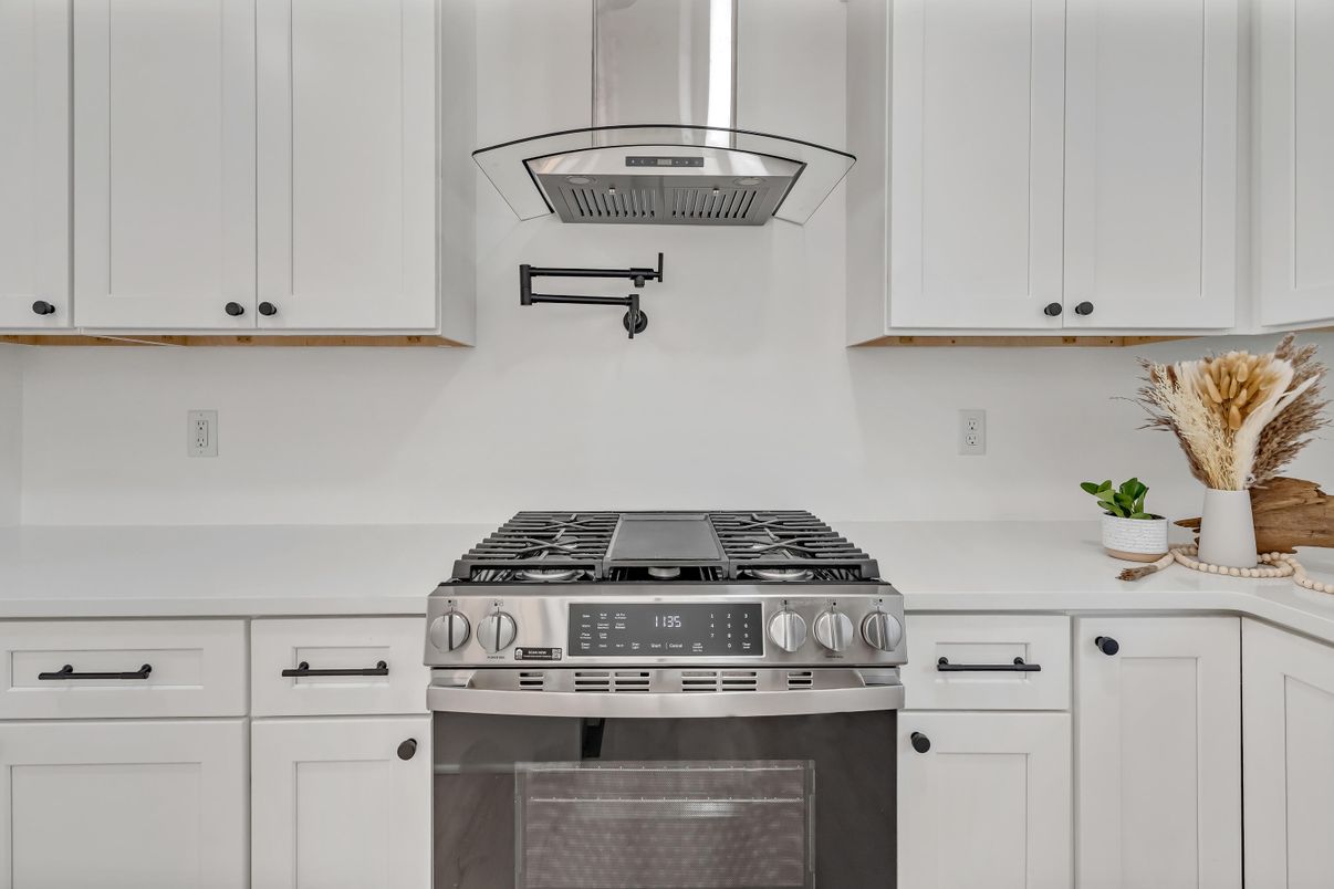 Interior, Kitchen, Stainless Steel Appliances