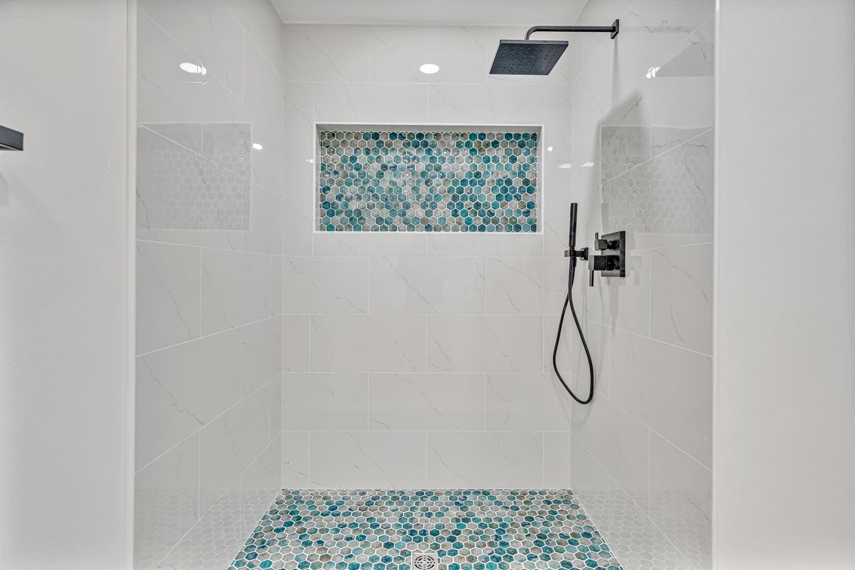 Bathroom, Interior, Marble Walls, Recessed Lighting