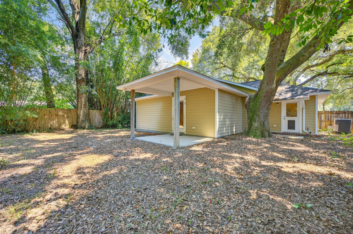 Backyard, Detached Garage, Exterior