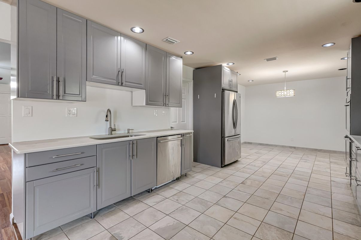 Interior, Kitchen, Pendant Lights, Recessed Lighting