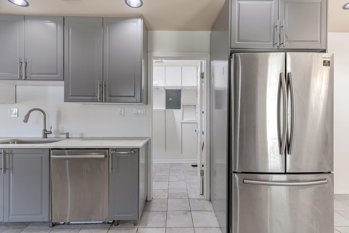 Interior, Kitchen, Marble, Stainless Steel Appliances