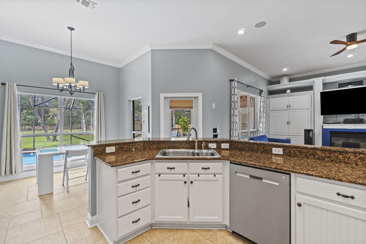 Chandelier, Interior, Kitchen, Recessed Lighting