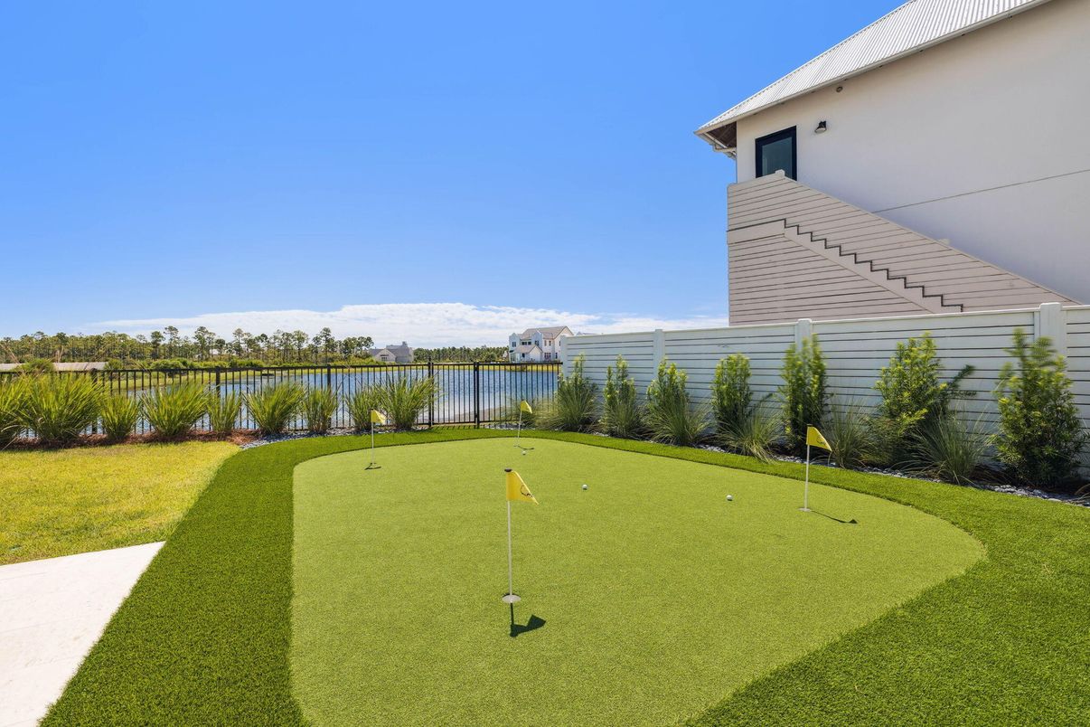 Backyard, Exterior, Water