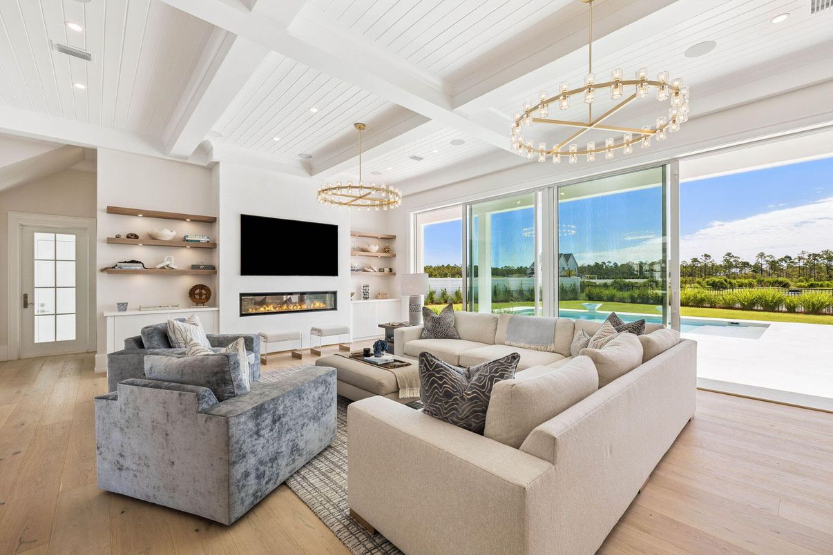 Fireplace, Interior, Living room, Pendant Lights, Recessed Lighting, Wood Texture Flooring