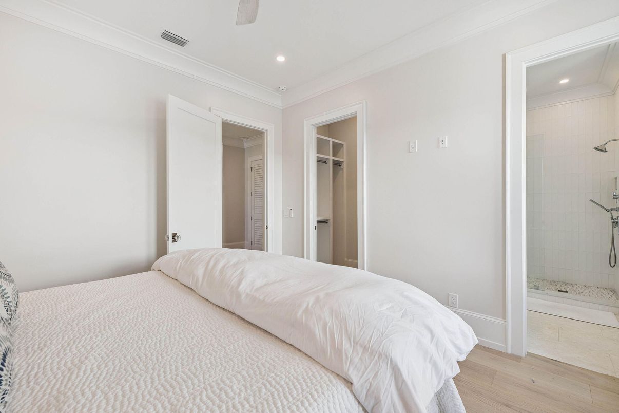 Bathroom, Bedroom, Interior, Recessed Lighting, Wood Texture Flooring