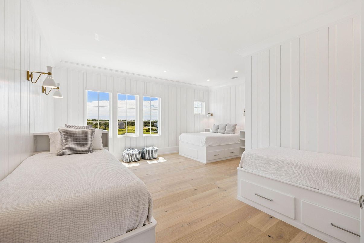 Bedroom, Interior, Pendant Lights, Recessed Lighting, Wood Texture Flooring
