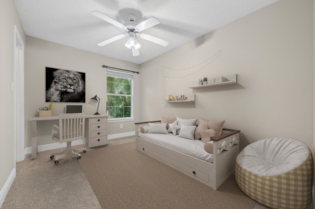 Home Office, Interior