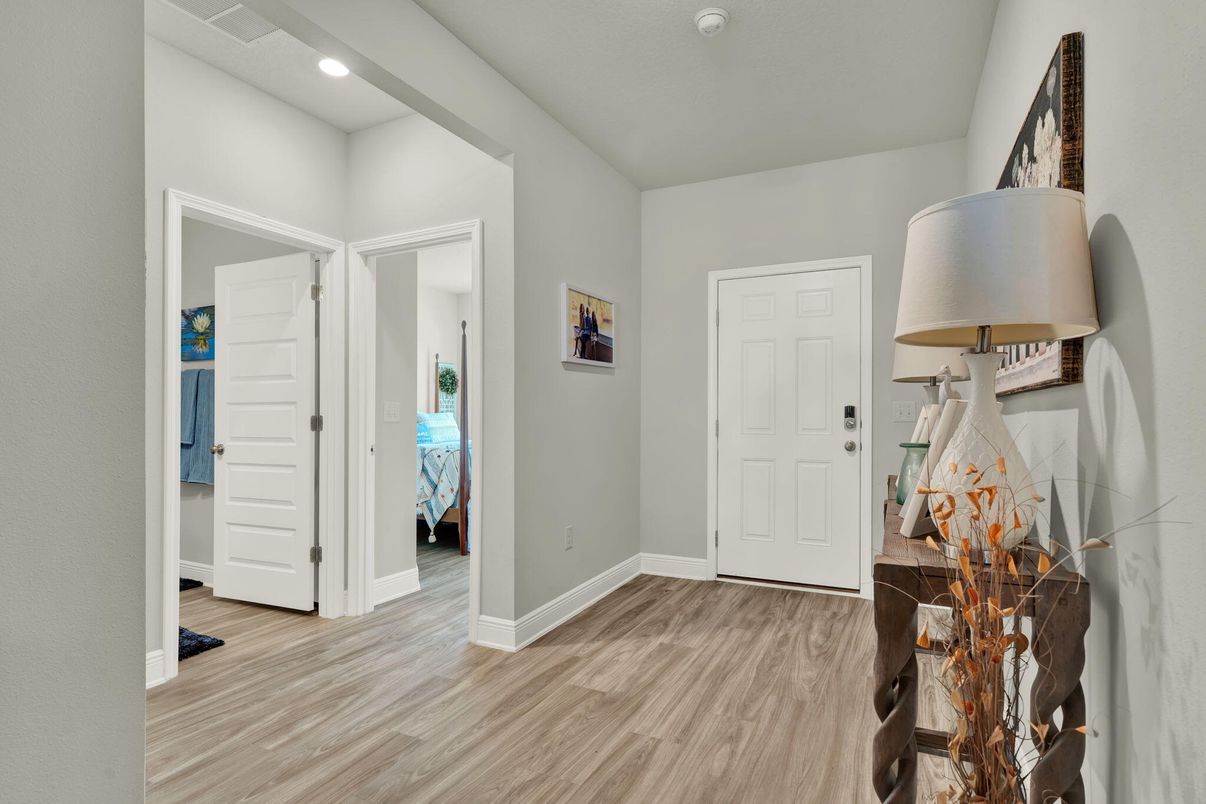 Interior, Recessed Lighting, Wood Texture Flooring