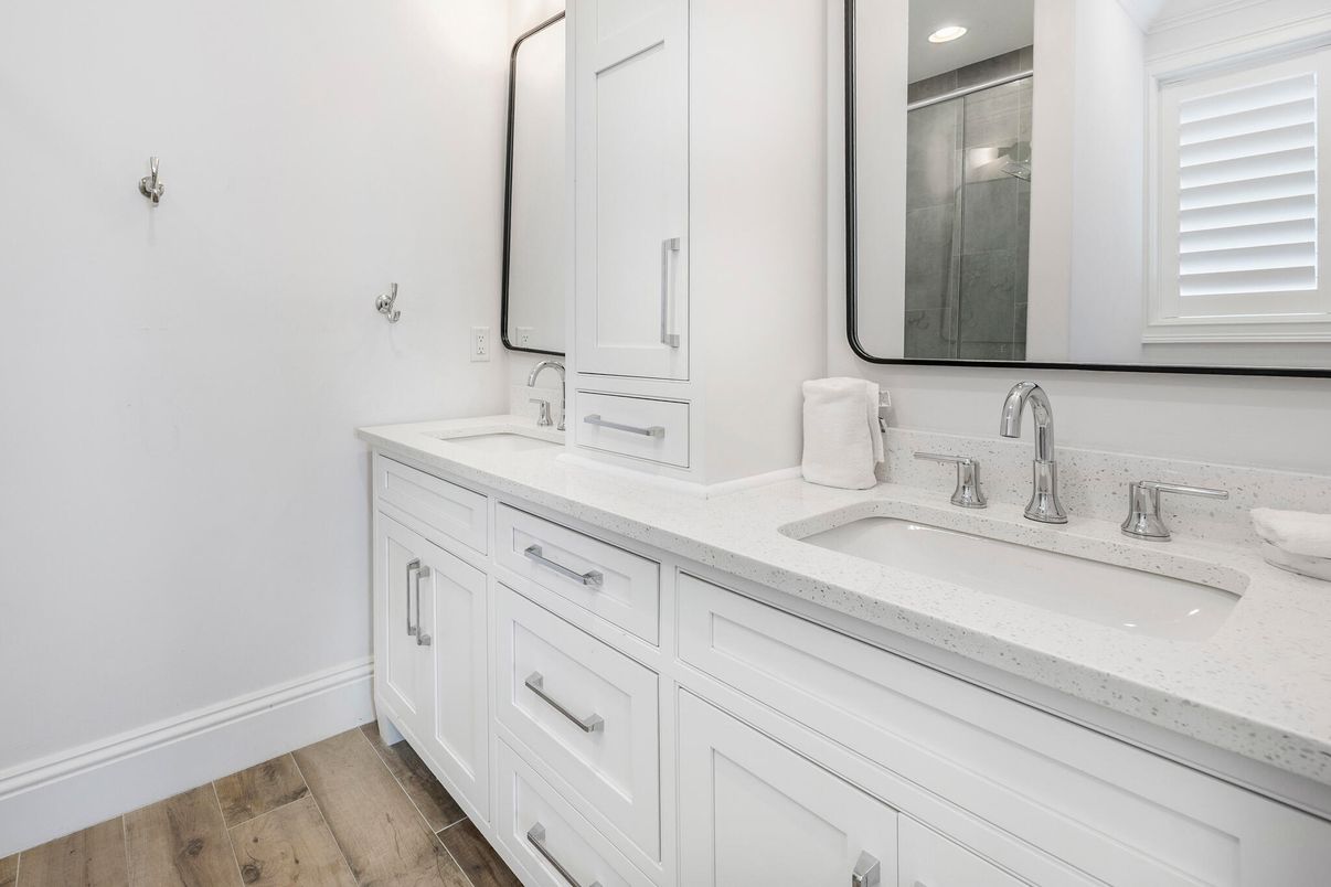 Bathroom, Dual Sink Vanities, Interior, Recessed Lighting, Wood Texture Flooring