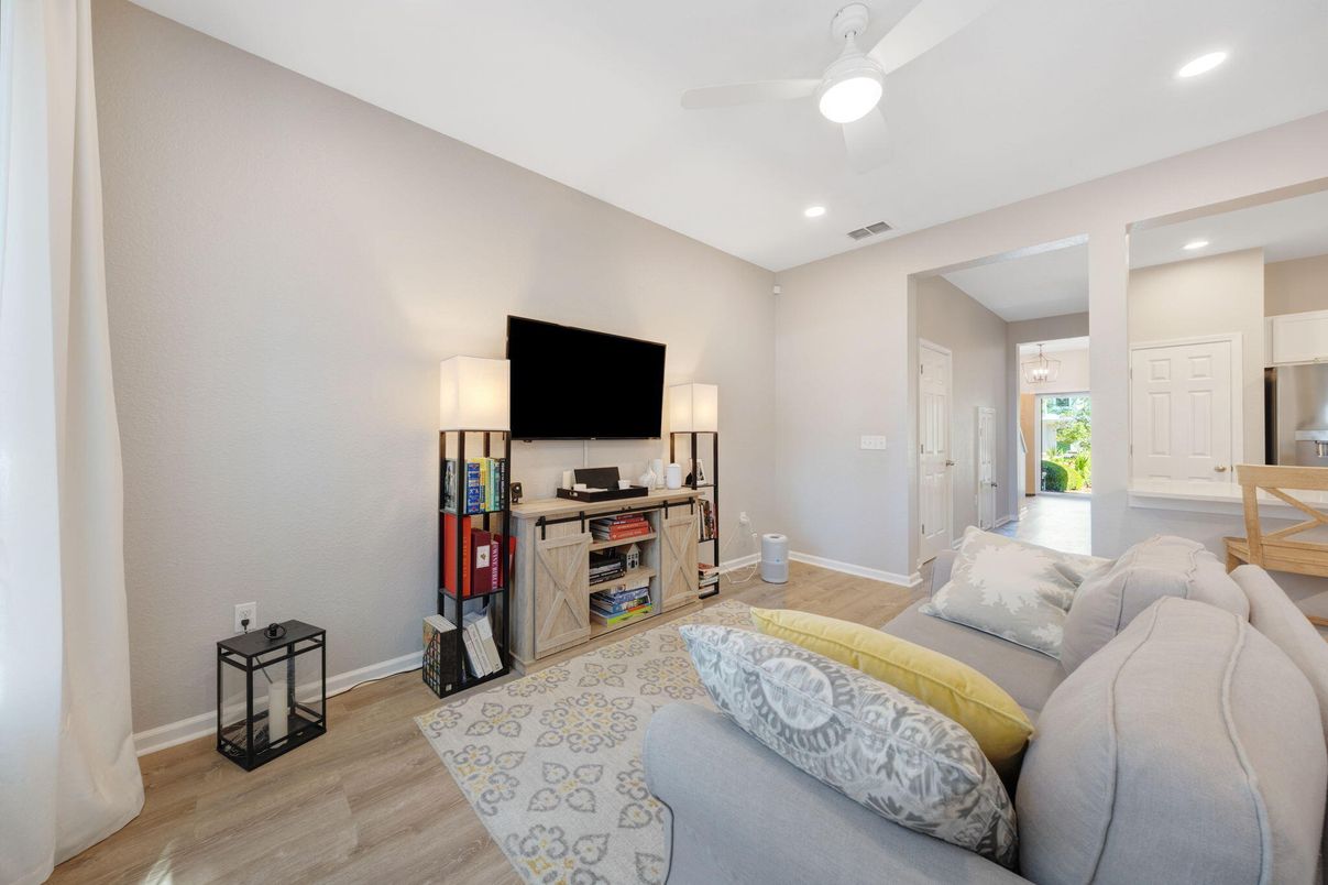 Interior, Living room, Recessed Lighting, Wood Texture Flooring