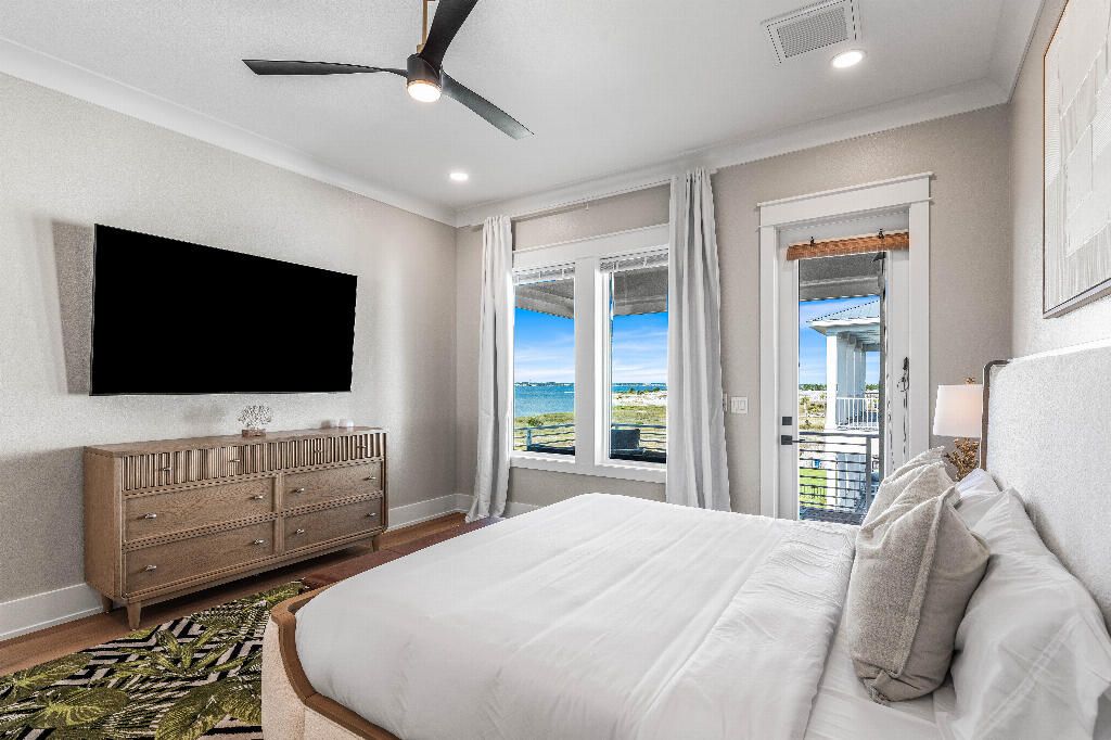 Bedroom, Interior, Recessed Lighting, Water