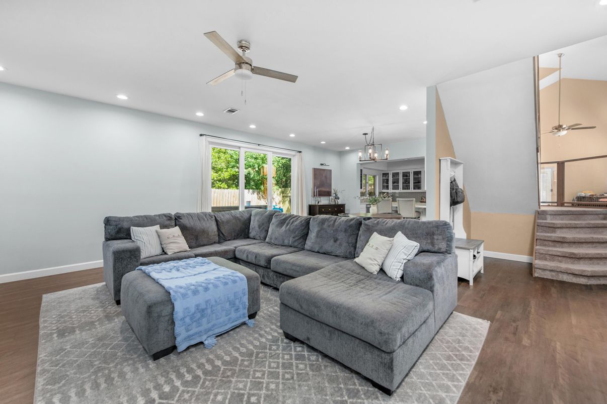 Interior, Kitchen, Living room, Pendant Lights, Recessed Lighting, Wood Texture Flooring