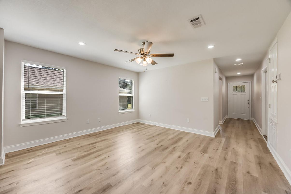 Empty room, Interior, Recessed Lighting, Wood Texture Flooring