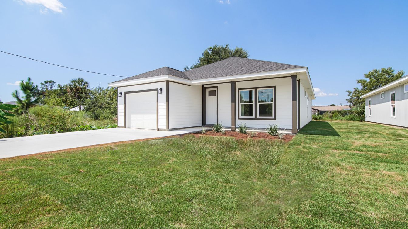 Attached, Backyard, Exterior, Facade, Ranch