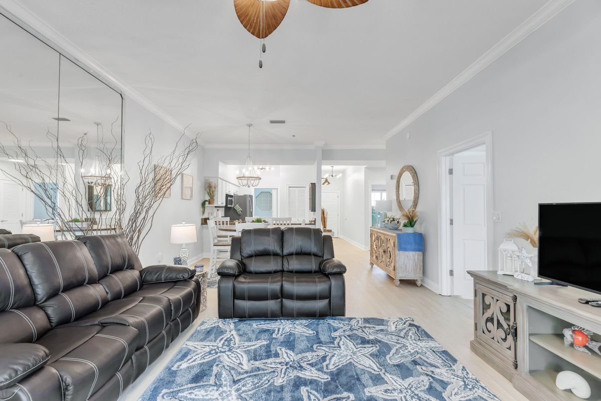 Chandelier, Interior, Kitchen, Living room, Pendant Lights, Wood Texture Flooring
