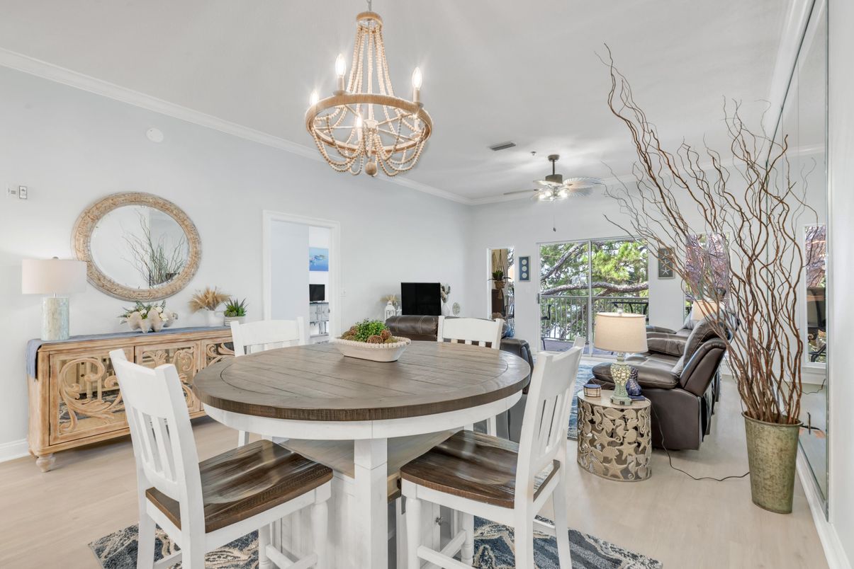 Chandelier, Dining room, Interior, Living room, Wood Texture Flooring