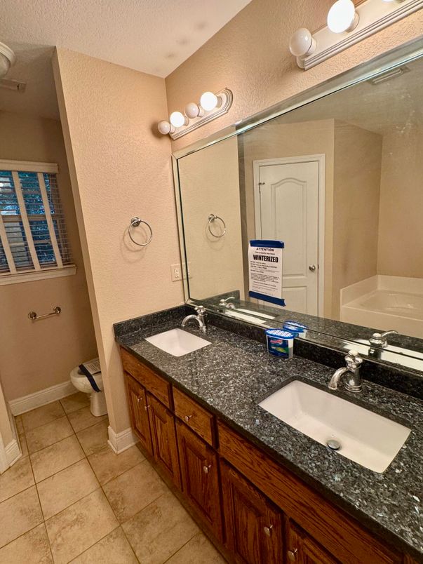 Bathroom, Dual Sink Vanities, Interior