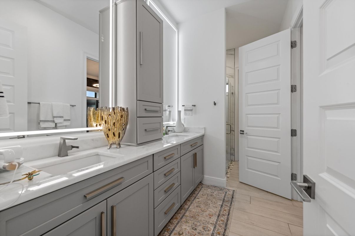 Bathroom, Dual Sink Vanities, Interior, Wood Texture Flooring
