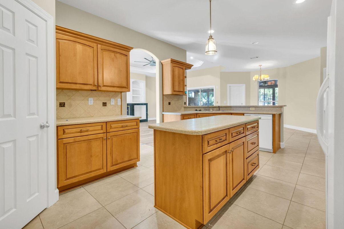 Chandelier, Interior, Kitchen, Pendant Lights, Recessed Lighting