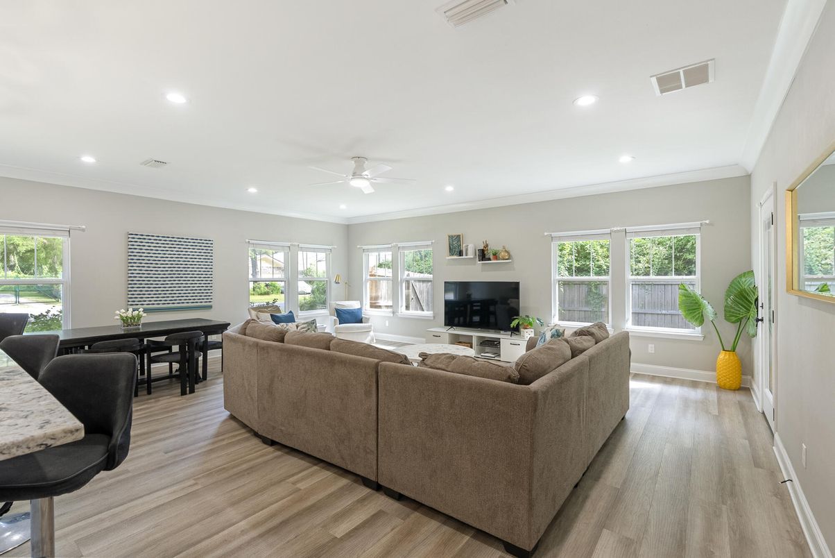 Dining room, Interior, Living room, Recessed Lighting, Wood Texture Flooring