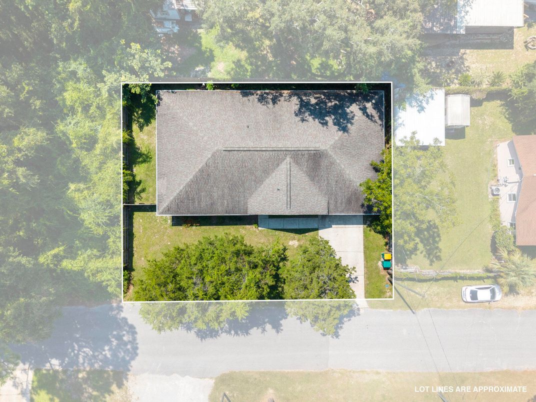 Exterior, Drone
