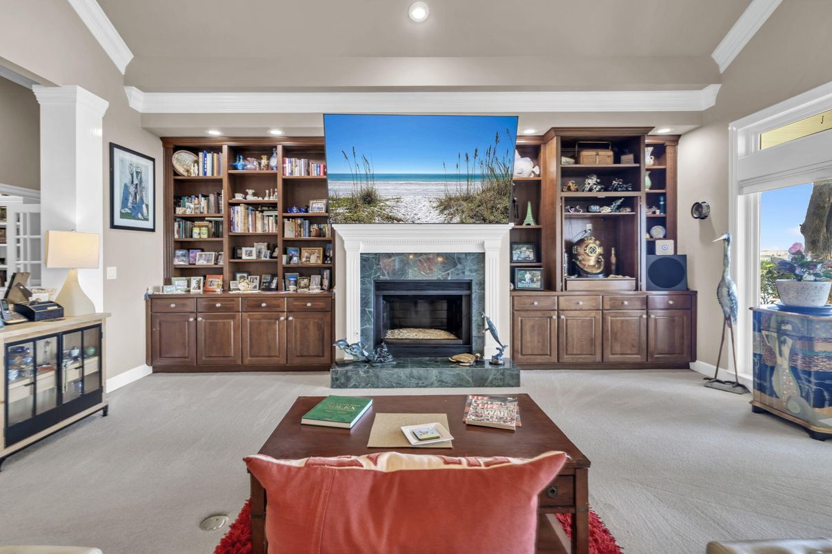 Fireplace, Interior, Living room, Recessed Lighting