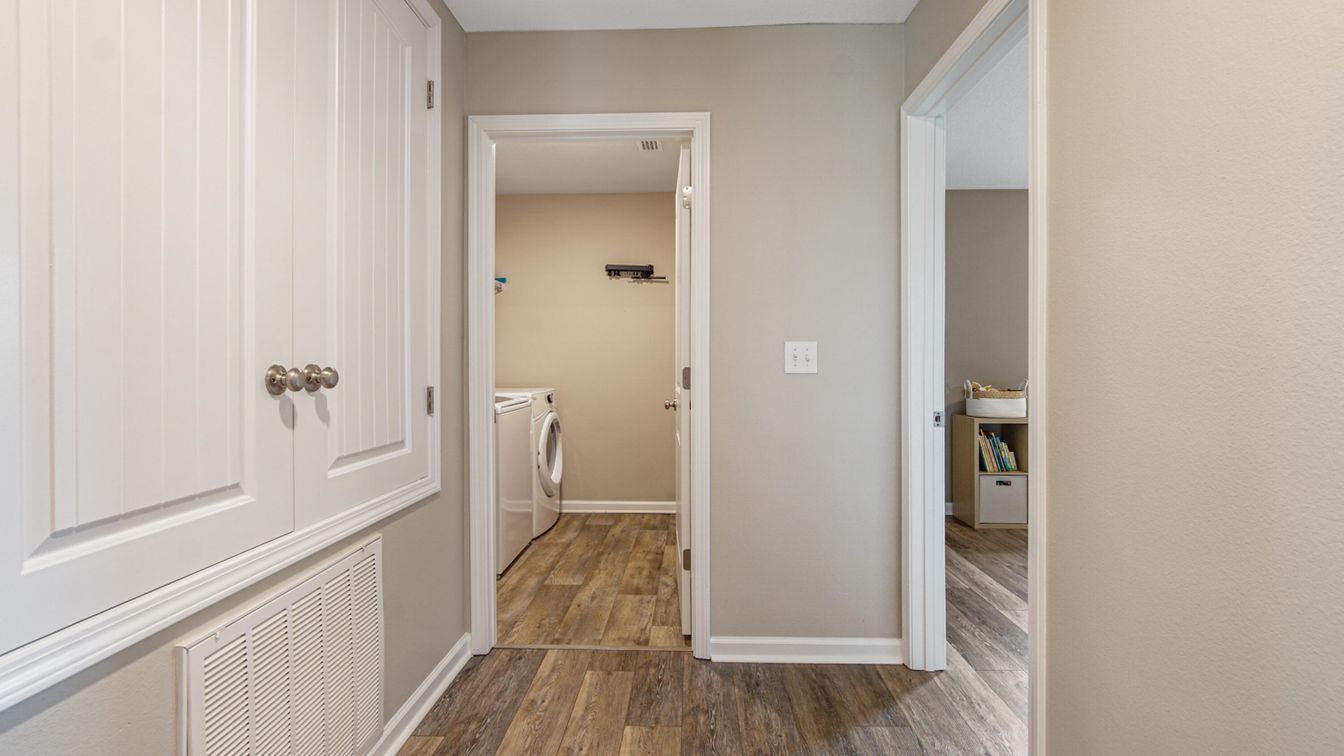 Interior, Washer, Wood Texture Flooring