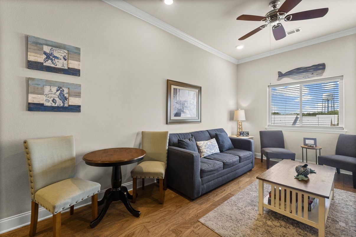 Interior, Living room, Recessed Lighting, Wood Texture Flooring