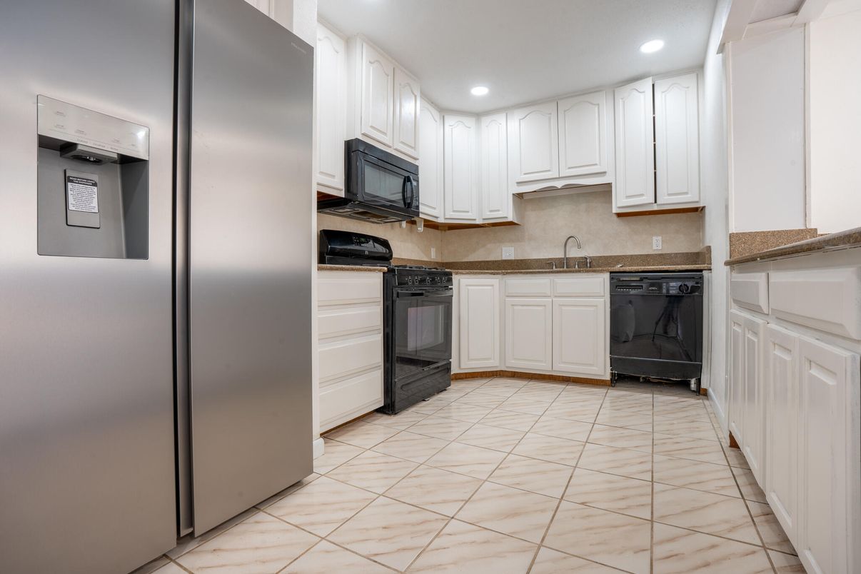 Interior, Kitchen, Marble, Recessed Lighting