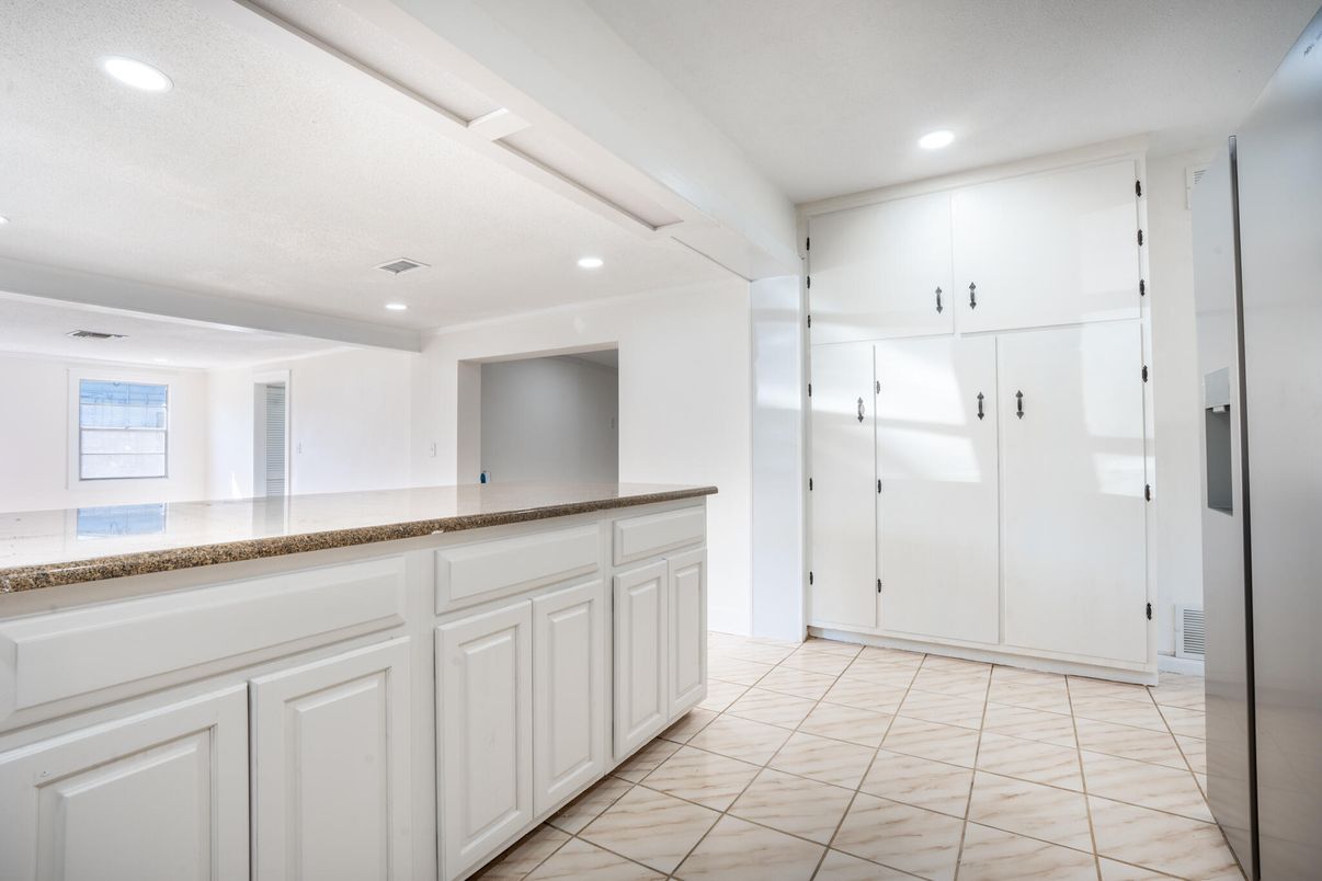 Interior, Marble, Recessed Lighting