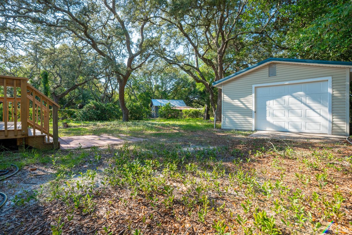 Backyard, Detached Garage, Exterior
