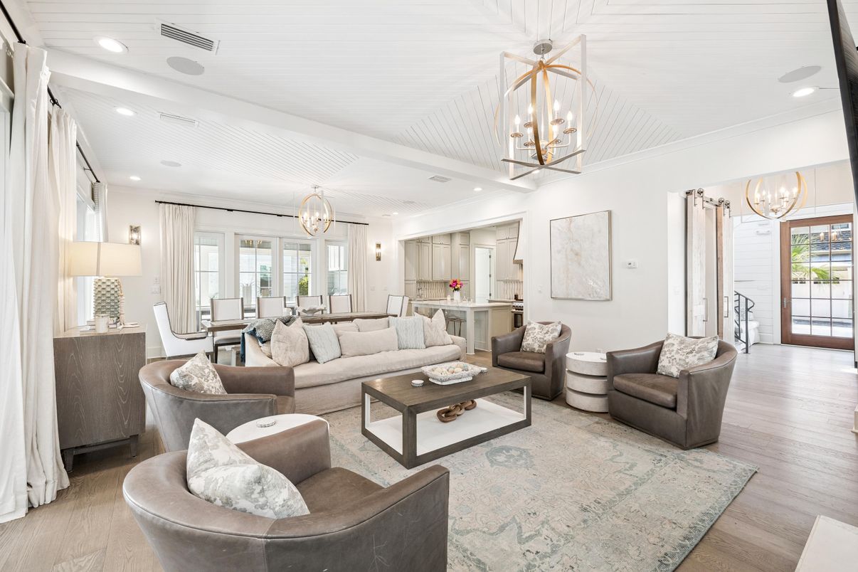 Chandelier, Dining room, Interior, Living room, Pendant Lights, Recessed Lighting, Wood Texture Flooring