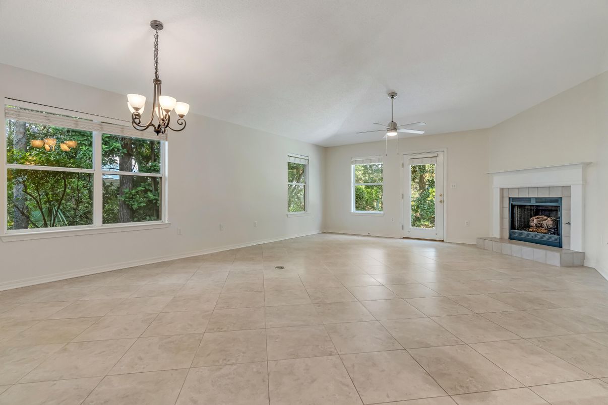 Chandelier, Empty room, Fireplace, Interior, Pendant Lights