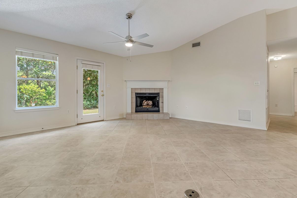 Empty room, Fireplace, Interior