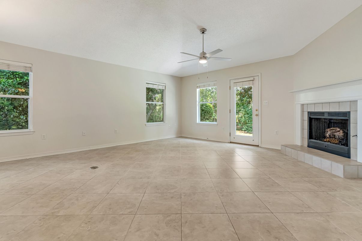 Empty room, Fireplace, Interior