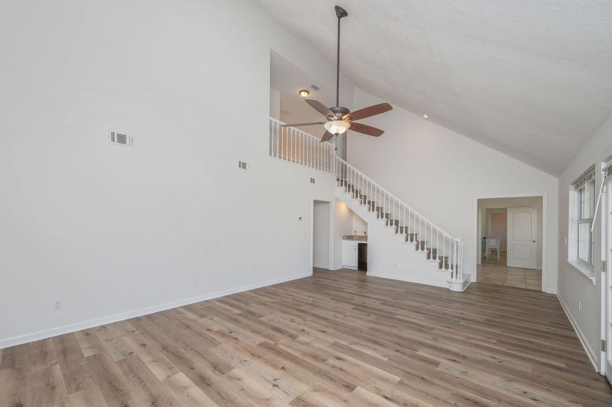 Empty room, Interior, Recessed Lighting, Wood Texture Flooring