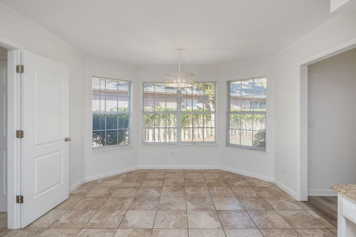 Chandelier, Empty room, Interior