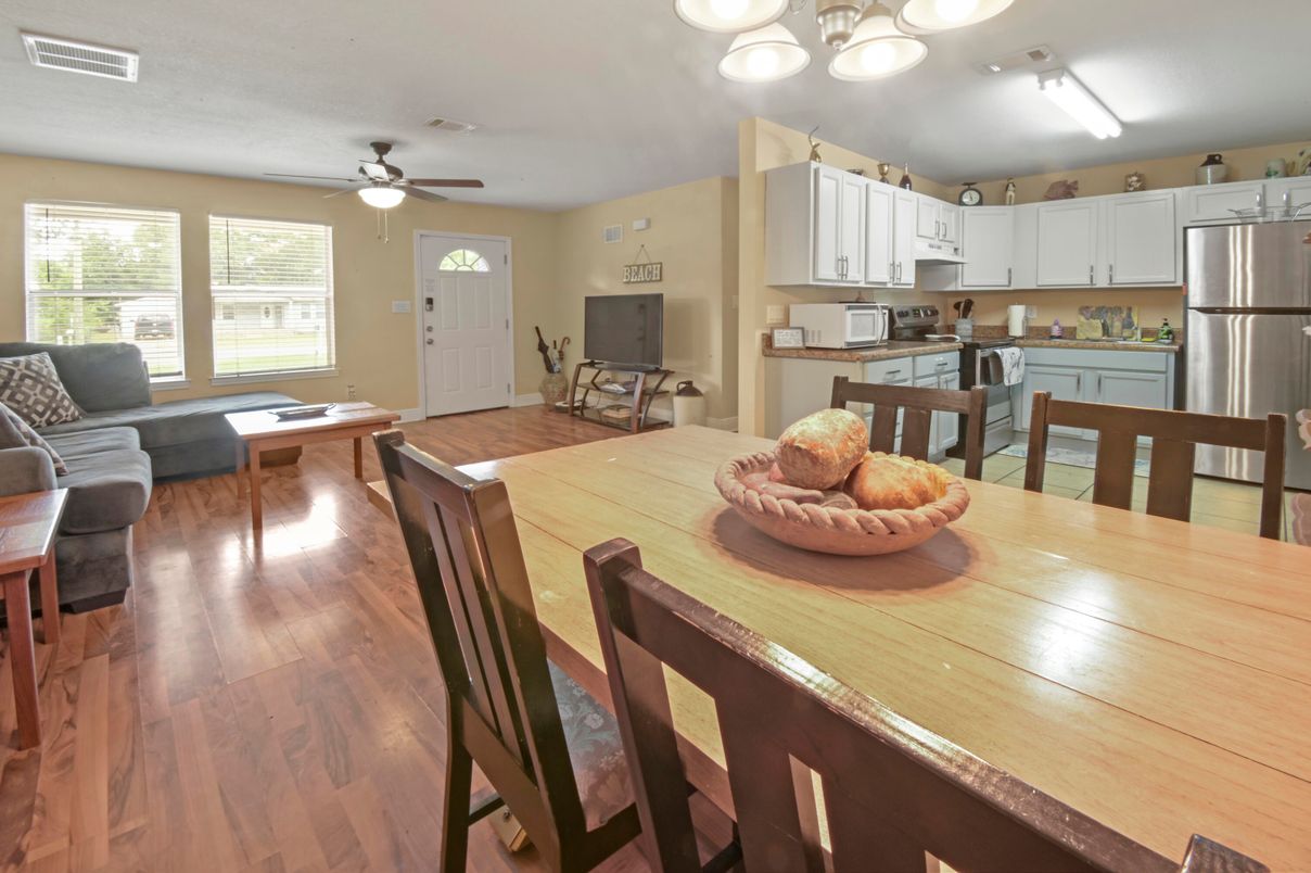 Dining room, Interior, Kitchen, Living room, Stainless Steel Appliances, Wood Texture Flooring