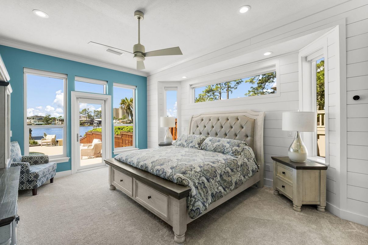 Bedroom, Interior, Recessed Lighting, Water