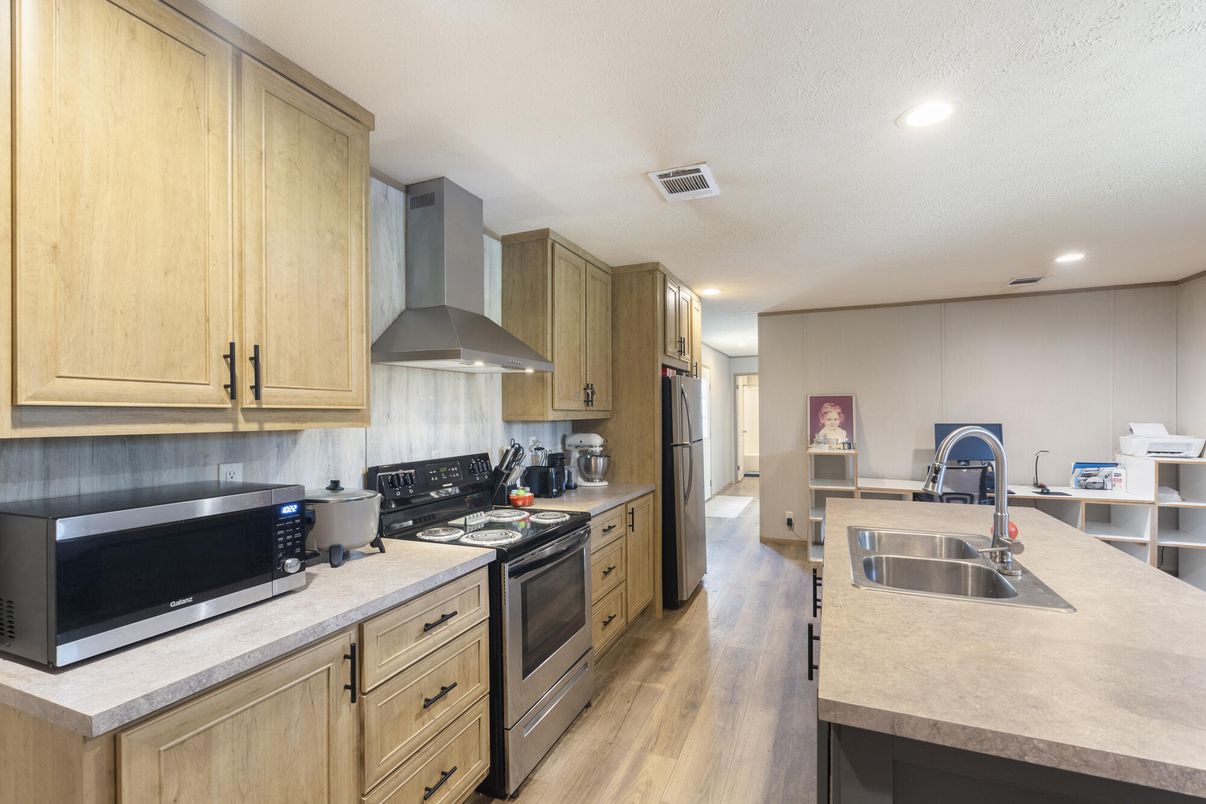 Interior, Kitchen, Recessed Lighting, Wood Texture Flooring
