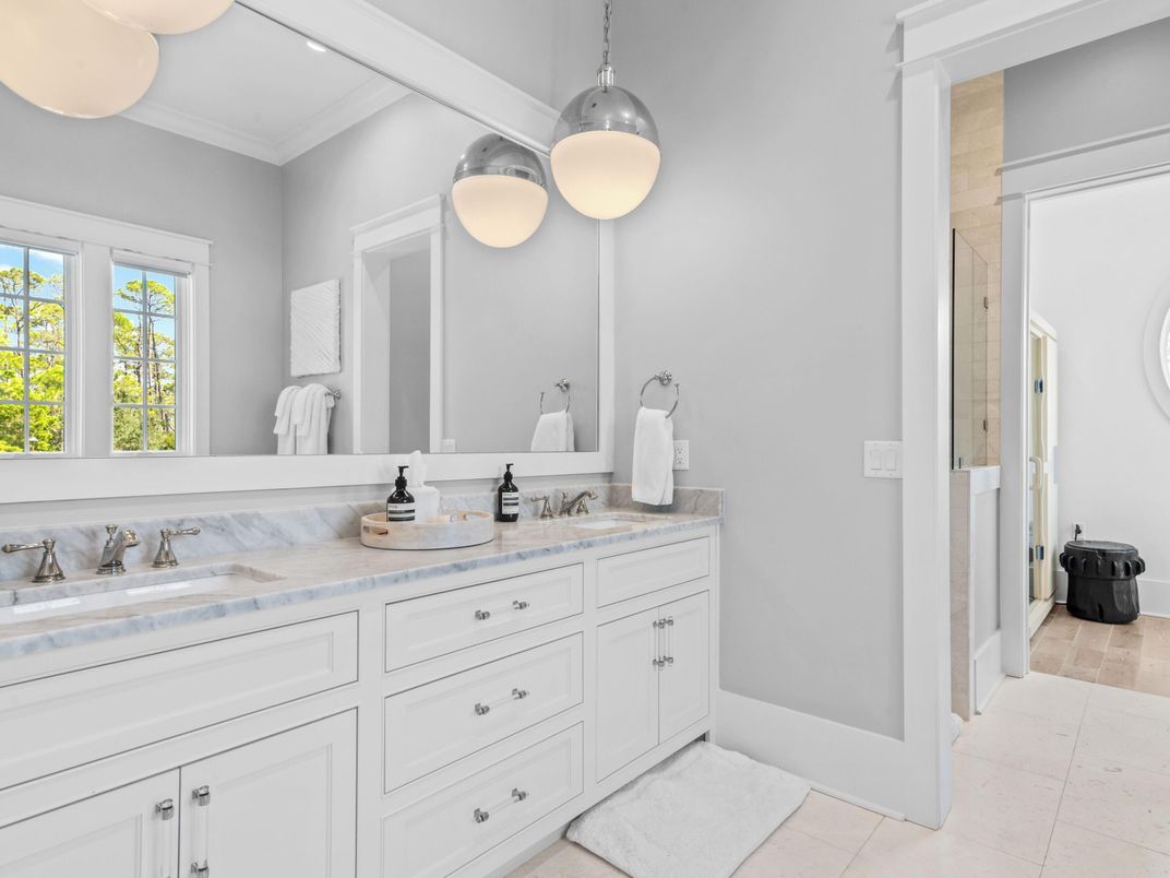 Bathroom, Dual Sink Vanities, Interior, Pendant Lights