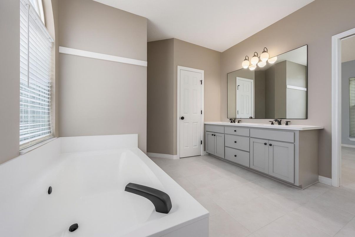 Bathroom, Dual Sink Vanities, Interior