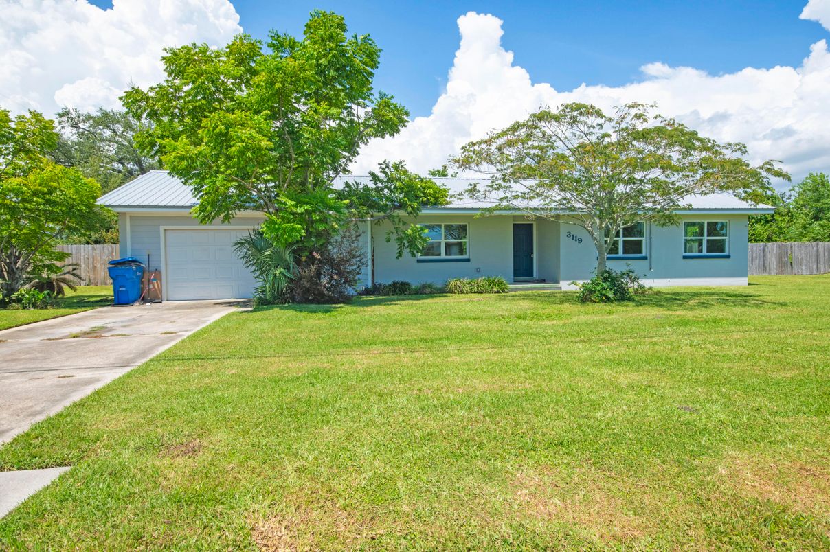Attached, Backyard, Exterior, Facade, Ranch