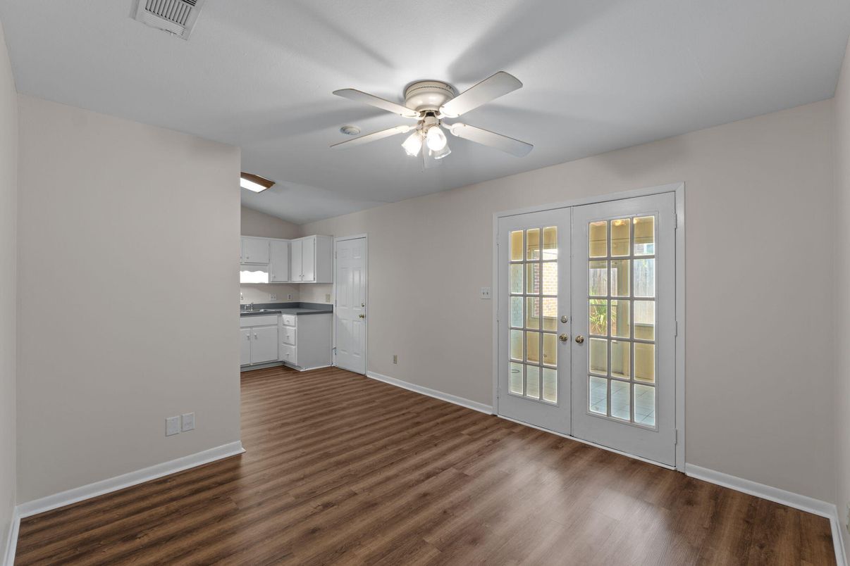 Empty room, Interior, Kitchen, Wood Texture Flooring
