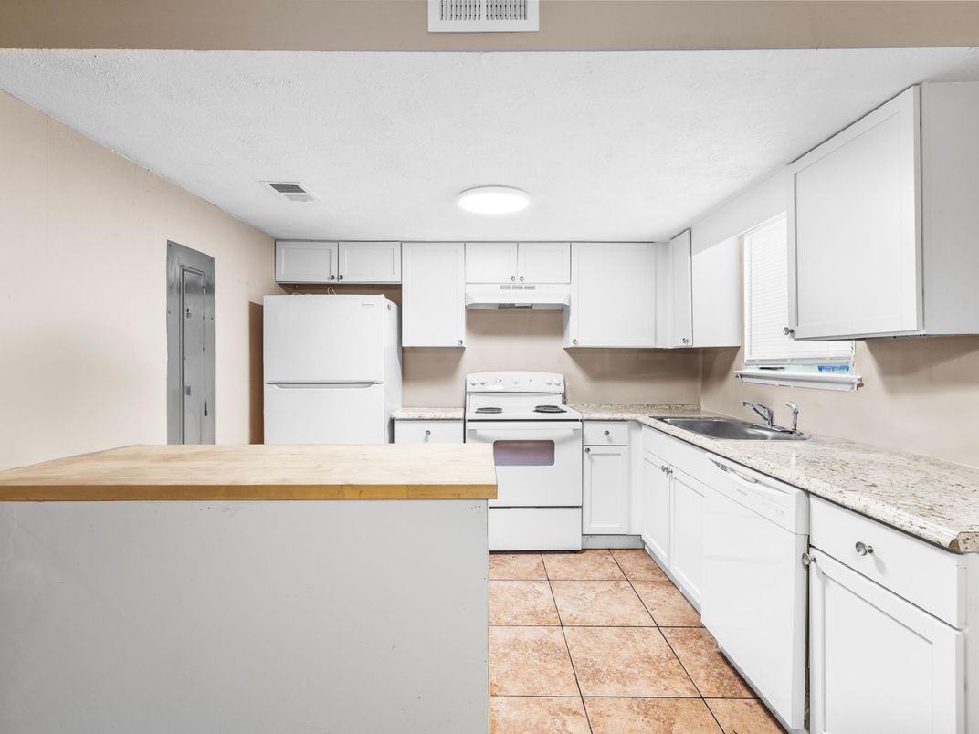 Interior, Kitchen, Recessed Lighting