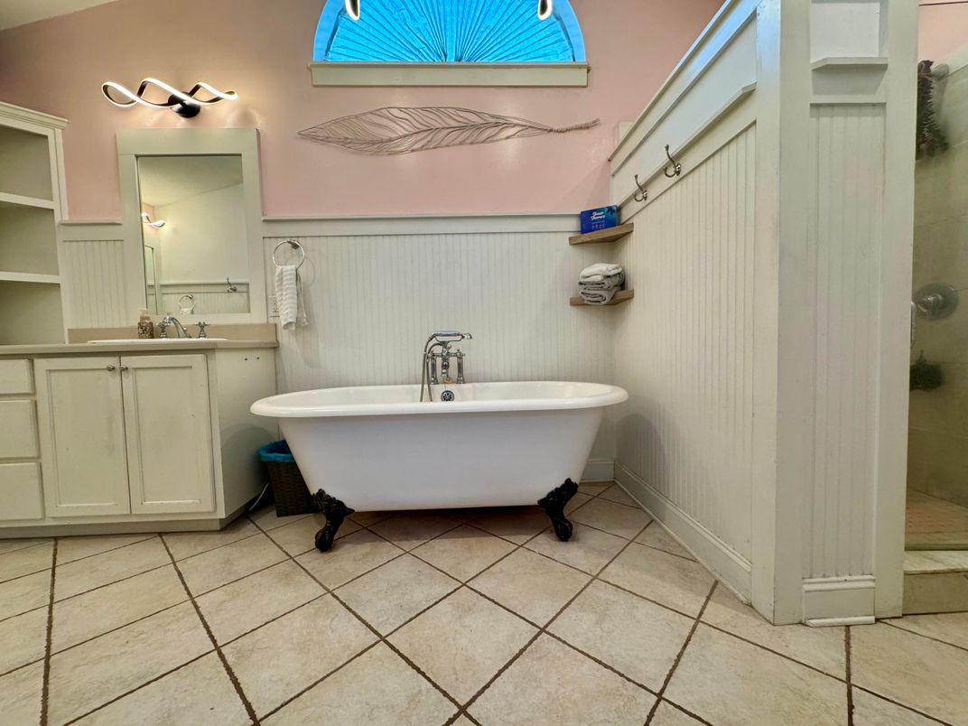 Bathroom, Free Standing Baths, Interior